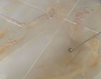 石鼓瓷砖空鼓维修公司分享粘合剂选择不当在瓷砖铺贴过程中可能导致以下问题