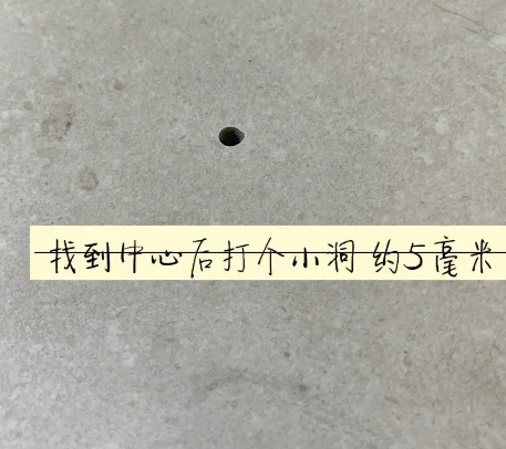 石鼓瓷砖空鼓维修公司专业解答在瓷砖铺贴过程中，如果砂料搅拌不均匀，将会带来以下问题